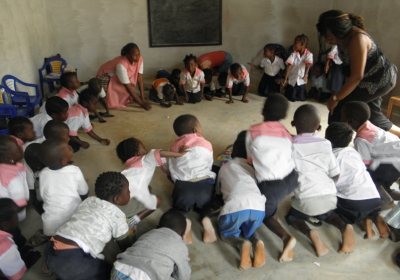 'Active learning en teaching' op 12 basisscholen en drie lerarenopleiding, Kinshasa